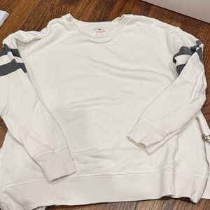 Sundry womens Cream and Gray Crewneck Crewneck